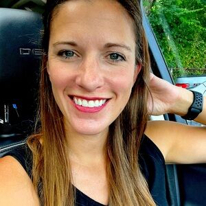 Meet your Posher, Stacy